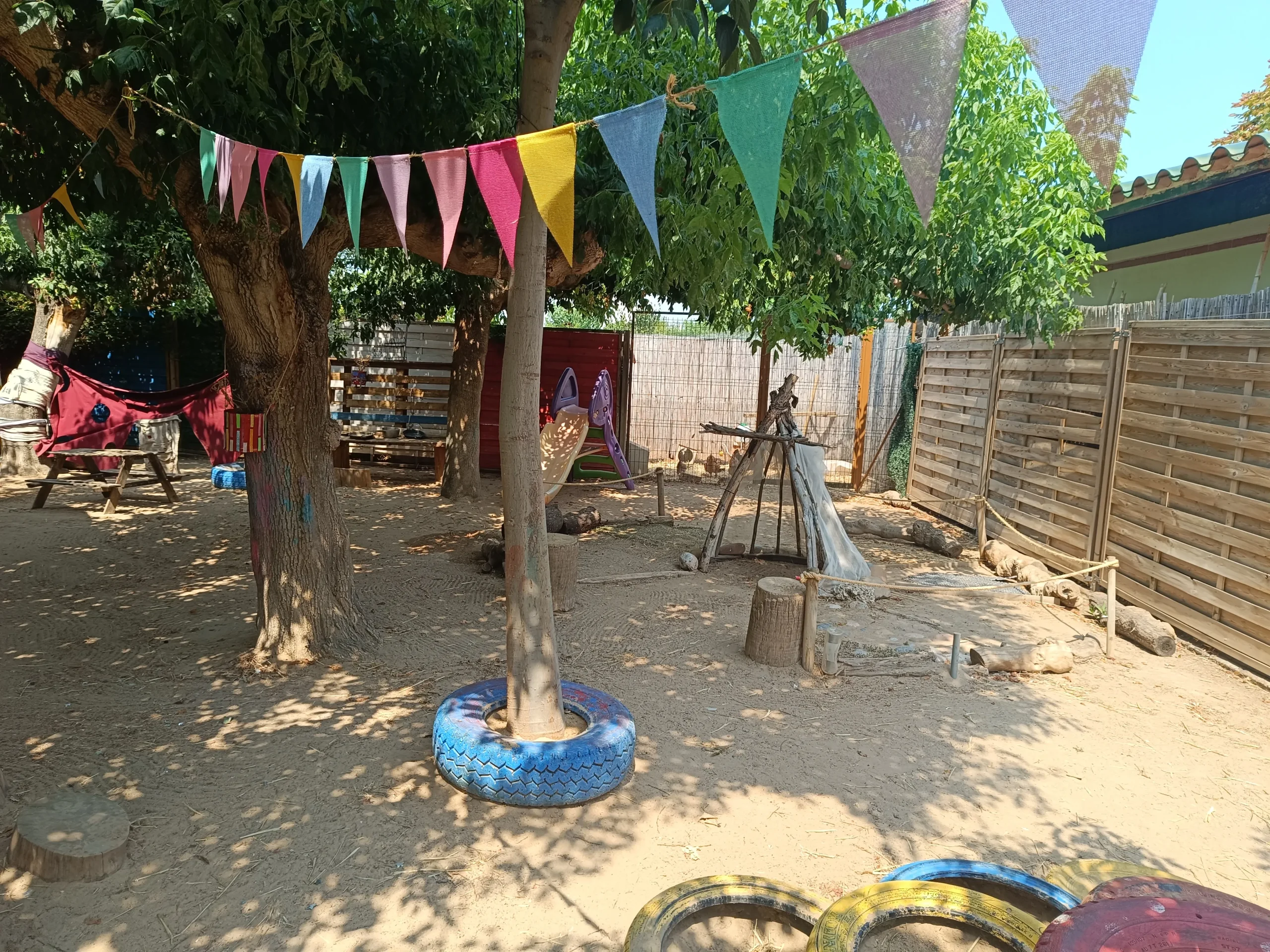 exteriorjeugoguarderia